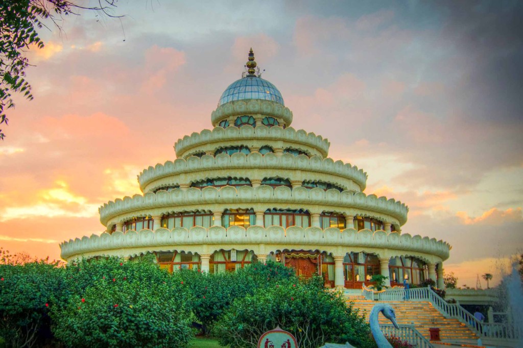 Vishalakshi Mantap at the Art of Living International Center